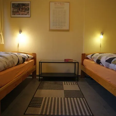 Am Kirchplatz Apartment *